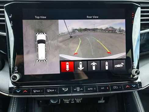 Used 2024 Jeep Grand Wagoneer L Series II w/ Quick Order Packagew 28T image 36