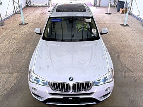 Used 2016 BMW X3 xDrive28i AWD/4WD image 2