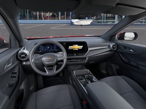 New 2026 Chevrolet Equinox LT w/ Safety and Technology Package AWD/4WD image 15