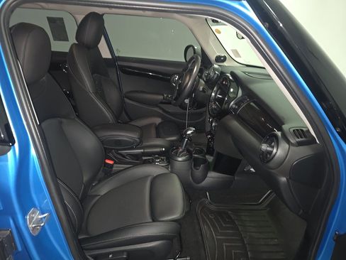 Used 2018 MINI Cooper S FWD image 13