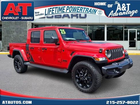Used 2025 Jeep Gladiator Sport AWD/4WD image 1