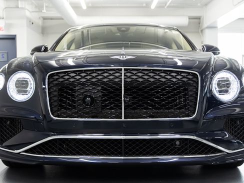 New 2026 Bentley Flying Spur Plug-In Hybrid AWD/4WD image 13