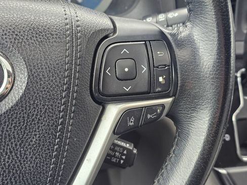 Used 2018 Toyota Sienna XLE AWD/4WD image 29