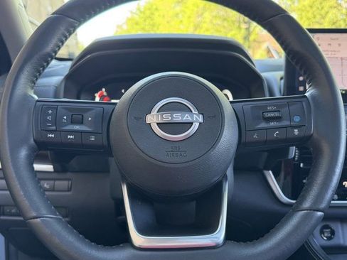 Used 2024 Nissan Rogue Platinum w/ Platinum Premium Package AWD/4WD image 6