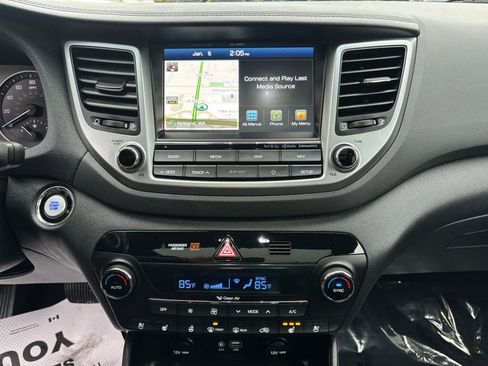 Used 2018 Hyundai Tucson Limited w/ Ultimate Package 02 image 17