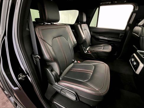Used 2022 Ford Expedition Max Limited image 26