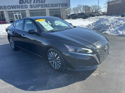 Used 2024 Nissan Altima 2.5 SV
