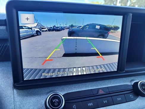 Certified 2022 Ford Maverick XLT w/ Equipment Group 300A Standard AWD/4WD image 16