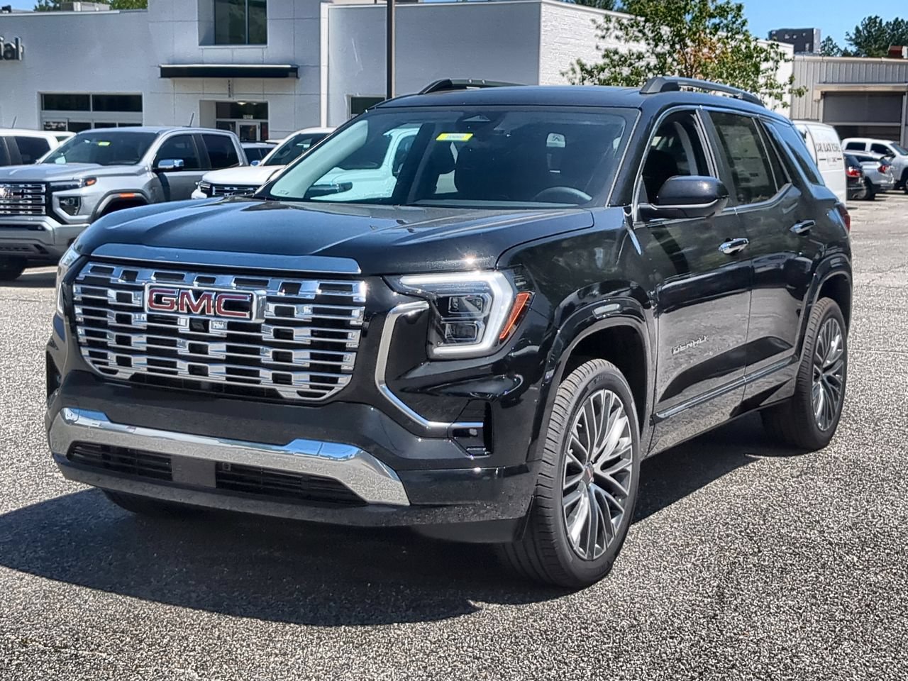 Used 2026 GMC Terrain Denali AWD/4WD image 4