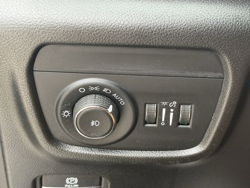 Used 2024 Jeep Grand Cherokee L Summit w/ Advanced Protech Group IV AWD/4WD image 26