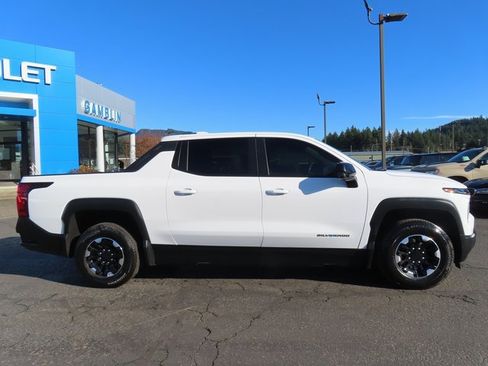 Used 2024 Chevrolet Silverado EV W/T image 10