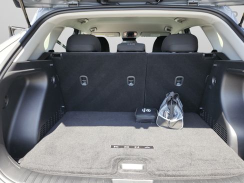 Certified 2025 Hyundai Kona SEL FWD image 28