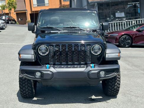 Used 2023 Jeep Wrangler Unlimited w/ Sun & Screen Package AWD/4WD image 3