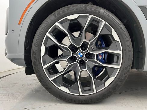 Used 2023 BMW X7 M60i image 24