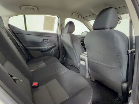 Used 2025 Nissan Sentra SV FWD image 29