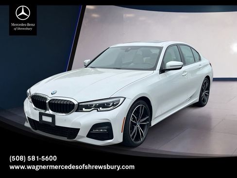 Used 2022 BMW 330i xDrive Sedan w/ M Sport Package AWD/4WD image 1