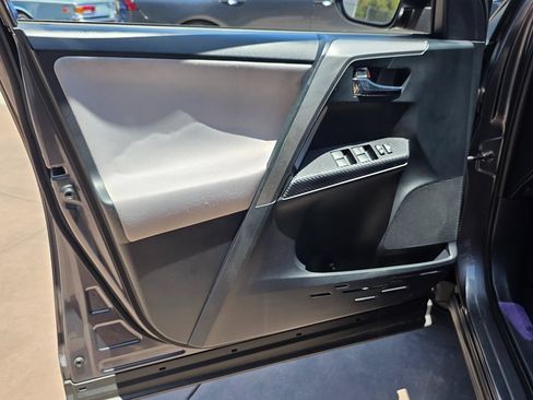 Used 2015 Toyota RAV4 XLE FWD image 27