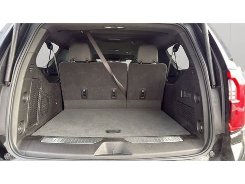 Used 2025 GMC Yukon XL Denali image 19
