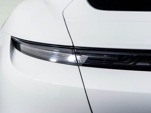 Used 2024 Porsche Taycan GTS w/ Premium Package (P6U) image 19