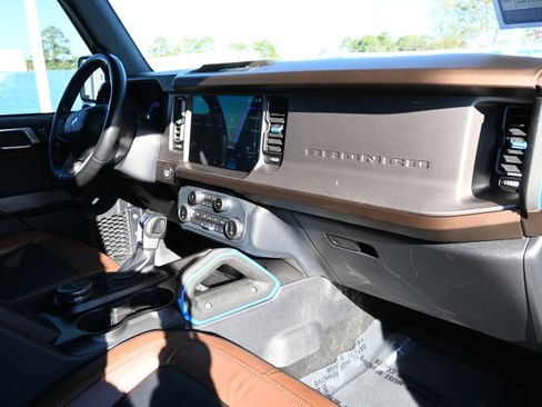 Used 2022 Ford Bronco Outer Banks image 15
