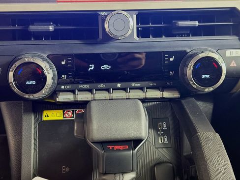 New 2026 Toyota Tacoma TRD Off-Road AWD/4WD image 16
