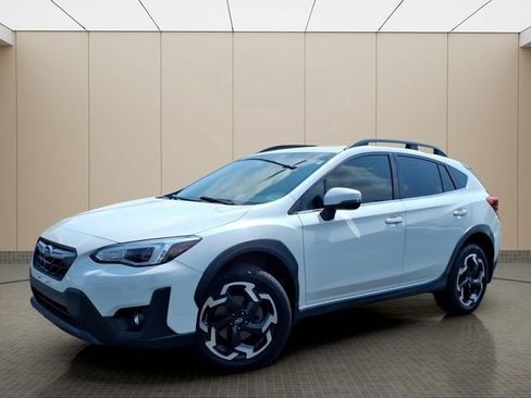 Used 2021 Subaru Crosstrek 2.5i Limited w/ Moonroof Package 2 AWD/4WD image 2