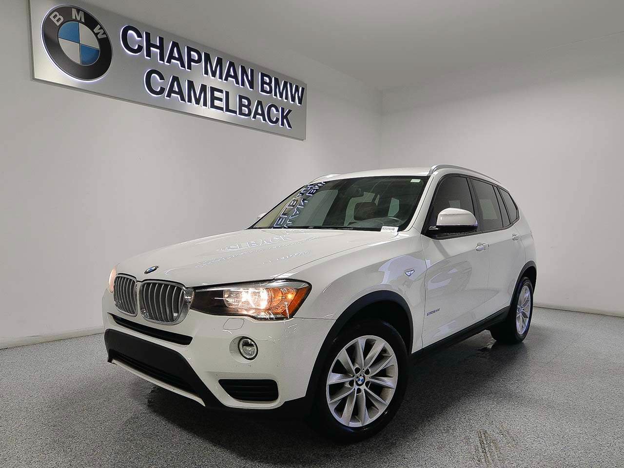 Used 2017 BMW X3 sDrive28i RWD image 1