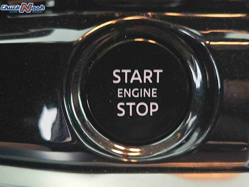 Used 2025 Nissan Pathfinder SV AWD/4WD image 22