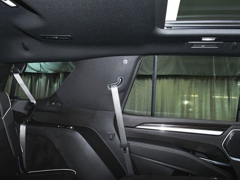 Used 2025 Cadillac Escalade Premium Luxury w/ LPO, Floor Liner Package AWD/4WD image 60