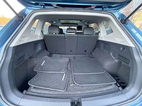 Used 2020 Volkswagen Tiguan SE w/ Panoramic Sunroof Package image 20