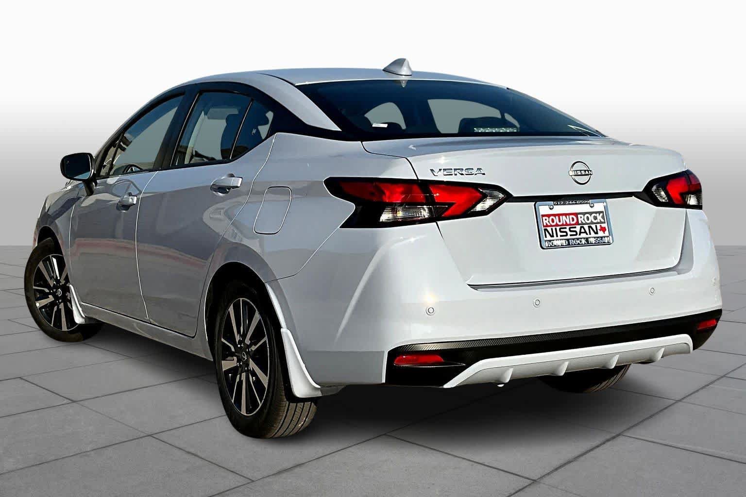 Used 2025 Nissan Versa SV w/ Trunk Package FWD image 7