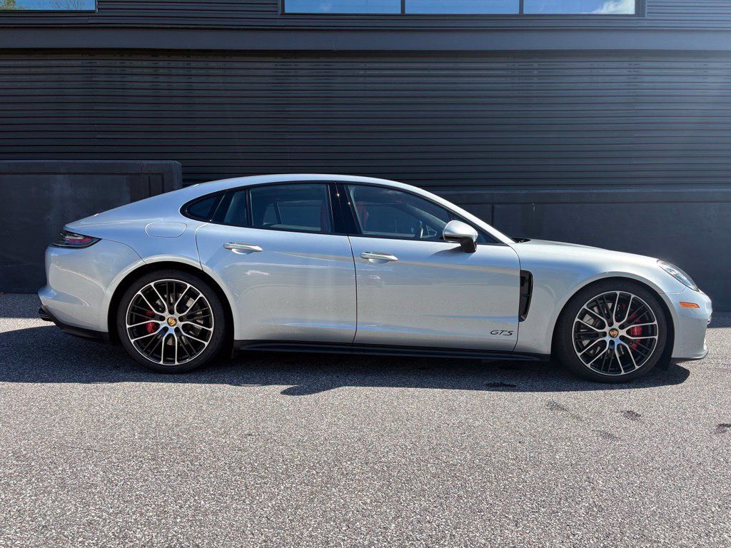 Certified 2022 Porsche Panamera GTS AWD/4WD image 11