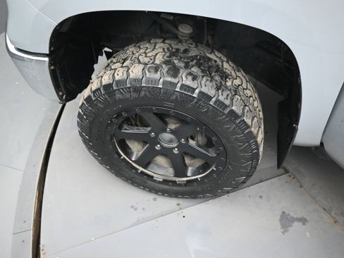 Used 2018 Toyota Tundra SR5 image 36