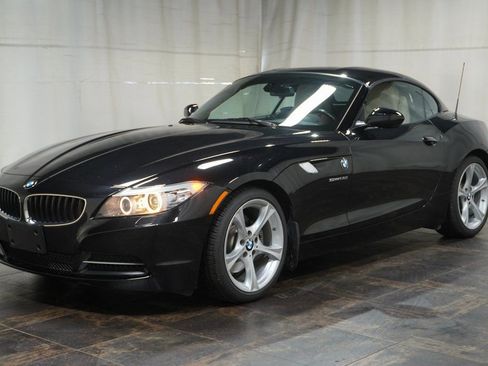 Used 2013 BMW Z4 sDrive28i RWD image 2