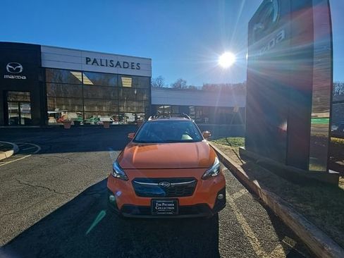 Used 2018 Subaru Crosstrek 2.0i Limited image 3