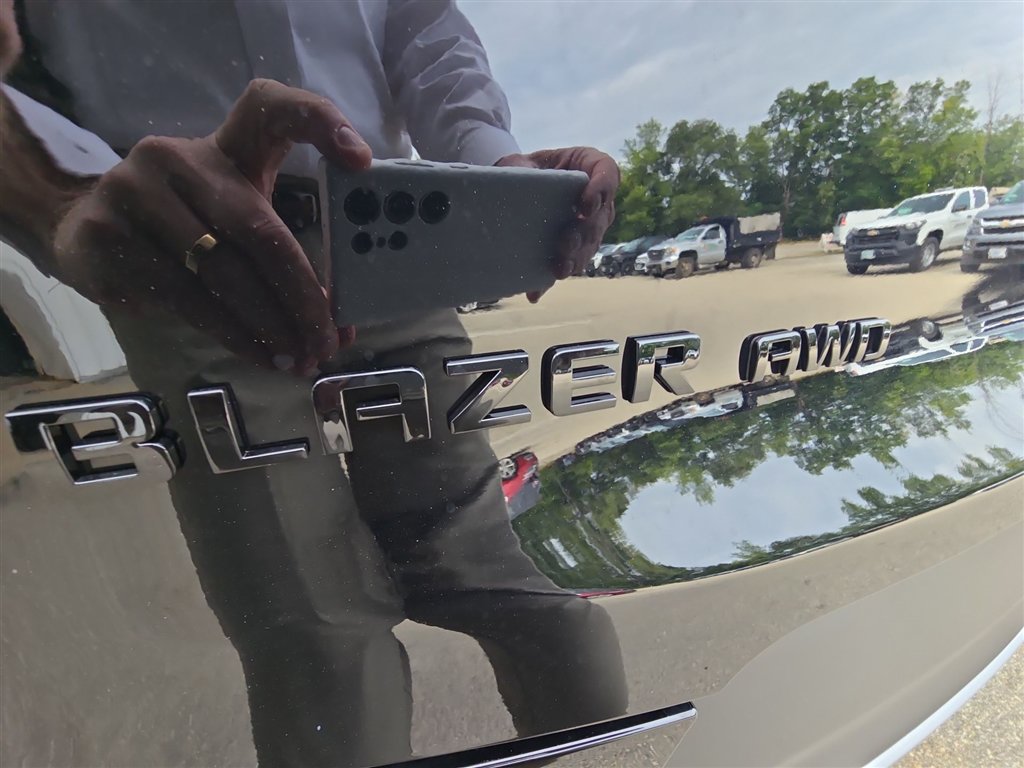 New 2026 Chevrolet Blazer LT w/ Midnight/Sport Edition AWD/4WD image 30