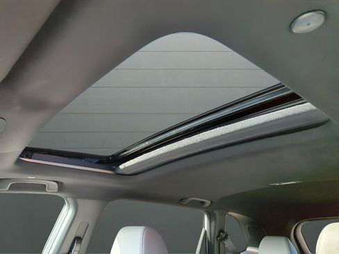 Used 2025 Honda CR-V Sport Touring image 27