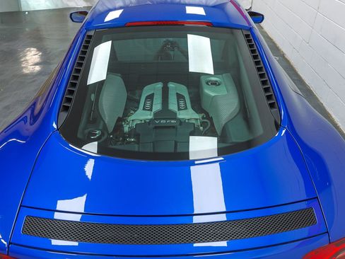 Used 2015 Audi R8 V8 image 22