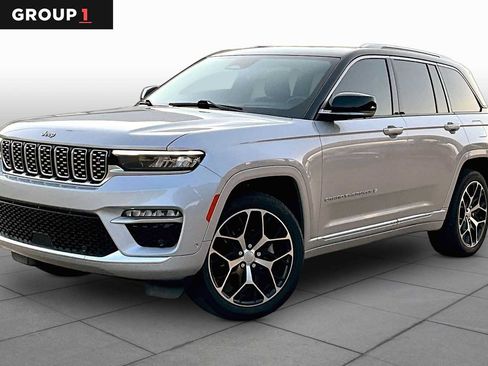 Used 2022 Jeep Grand Cherokee Summit AWD/4WD image 1