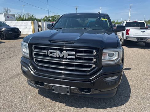 Used 2018 GMC Sierra 1500 SLE w/ Elevation Edition AWD/4WD image 26