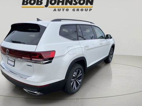 New 2026 Volkswagen Atlas SE image 8