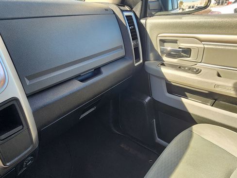 Used 2017 RAM 1500 Classic SLT image 33