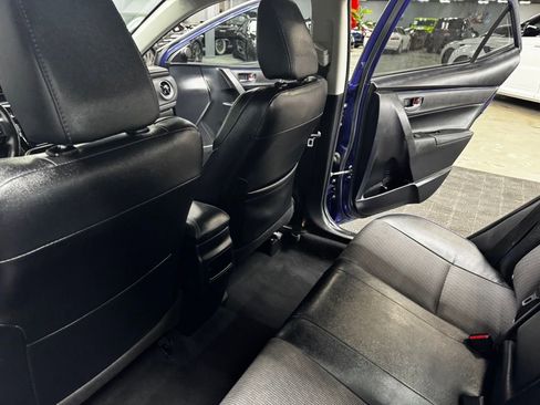 Used 2018 Toyota Corolla SE w/ Body Protection Package FWD image 41