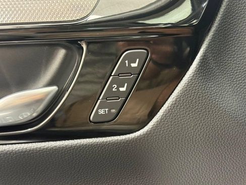 Used 2023 Honda CR-V EX-L image 14