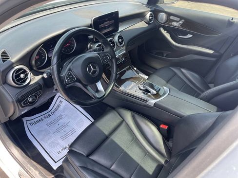Used 2016 Mercedes-Benz GLC 300 4MATIC w/ Multimedia Package image 16