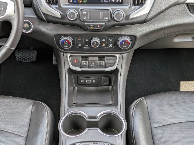 Used 2022 GMC Terrain SLT w/ Infotainment Package II FWD image 17