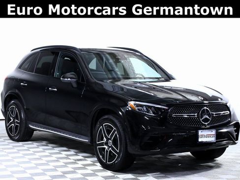 Used 2026 Mercedes-Benz GLC 300 4MATIC image 1