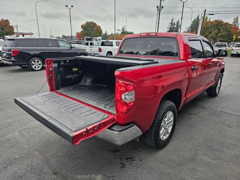 Used 2018 Toyota Tundra SR5 image 16
