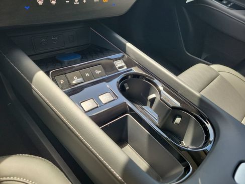 New 2026 Nissan Murano Platinum w/ Cargo Package AWD/4WD image 13