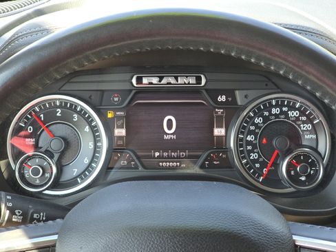 Used 2021 RAM 1500 Laramie image 35